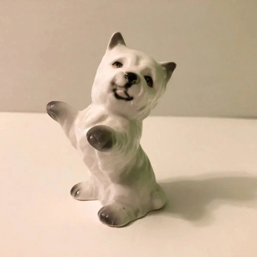 Vintage Miniature Scottish Terrier Dog Puppy Dog Figurine Bone China Taiwan